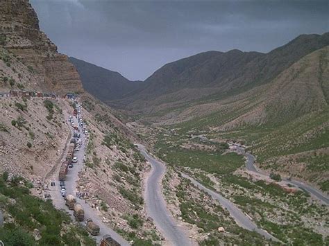 Fort Munro! Uma joia arquitetônica escondida nos montes Sulaiman da região de Dera Ghazi Khan